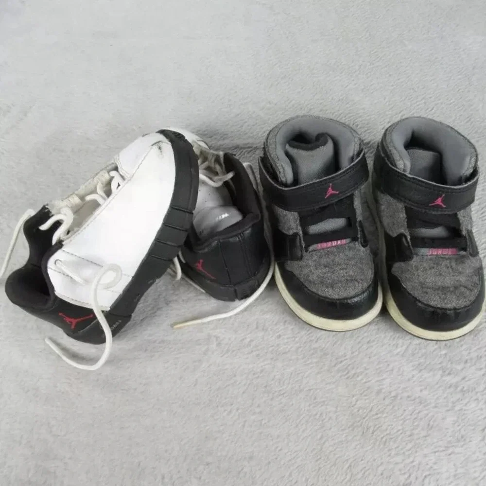 2 Pairs Jordan Sneakers Kids 5C White Gray Flight 4 TE 2 Low Basketball‎ Low Top